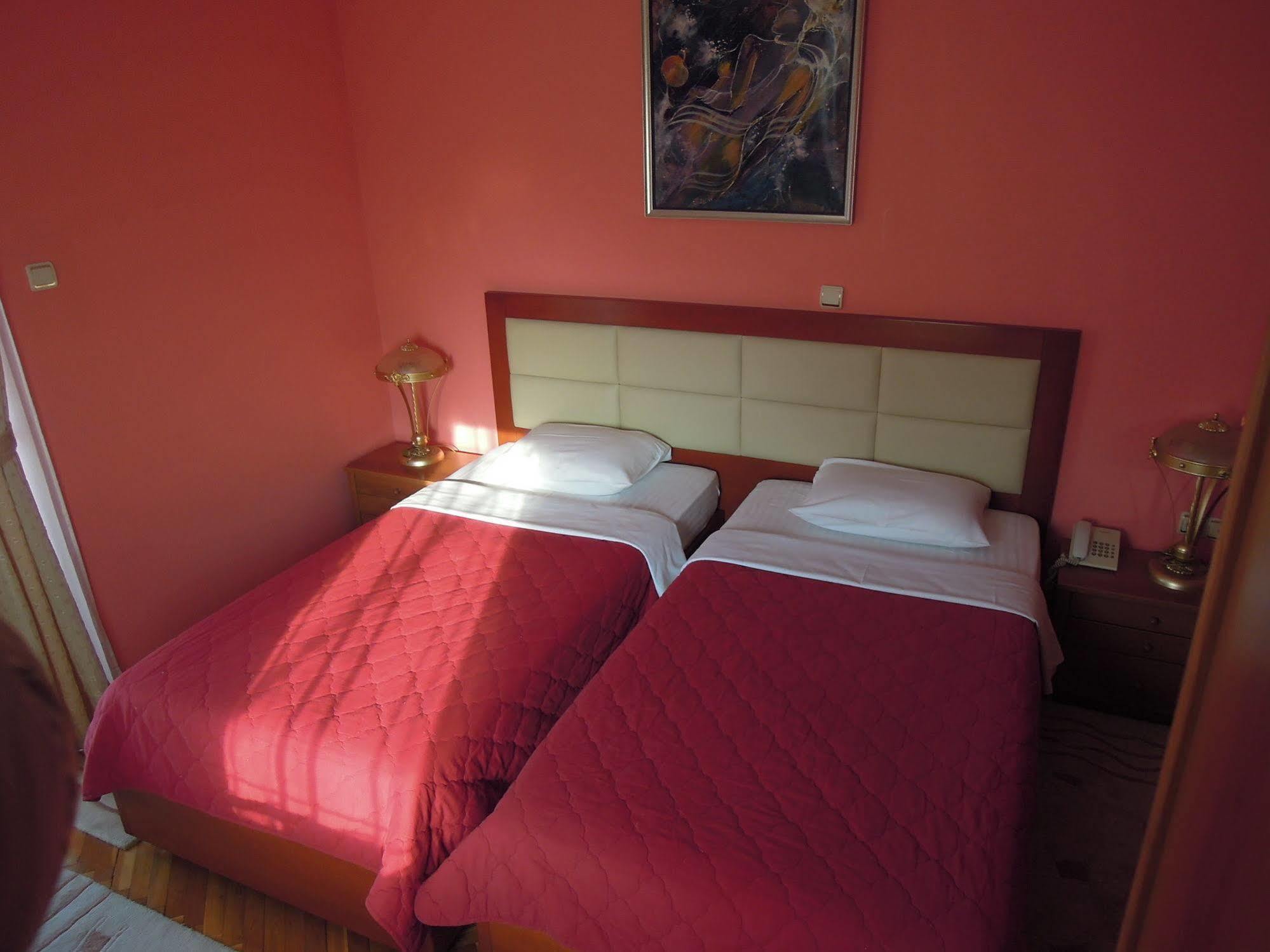Hotel Sucevic Garni Belgrad Exteriör bild