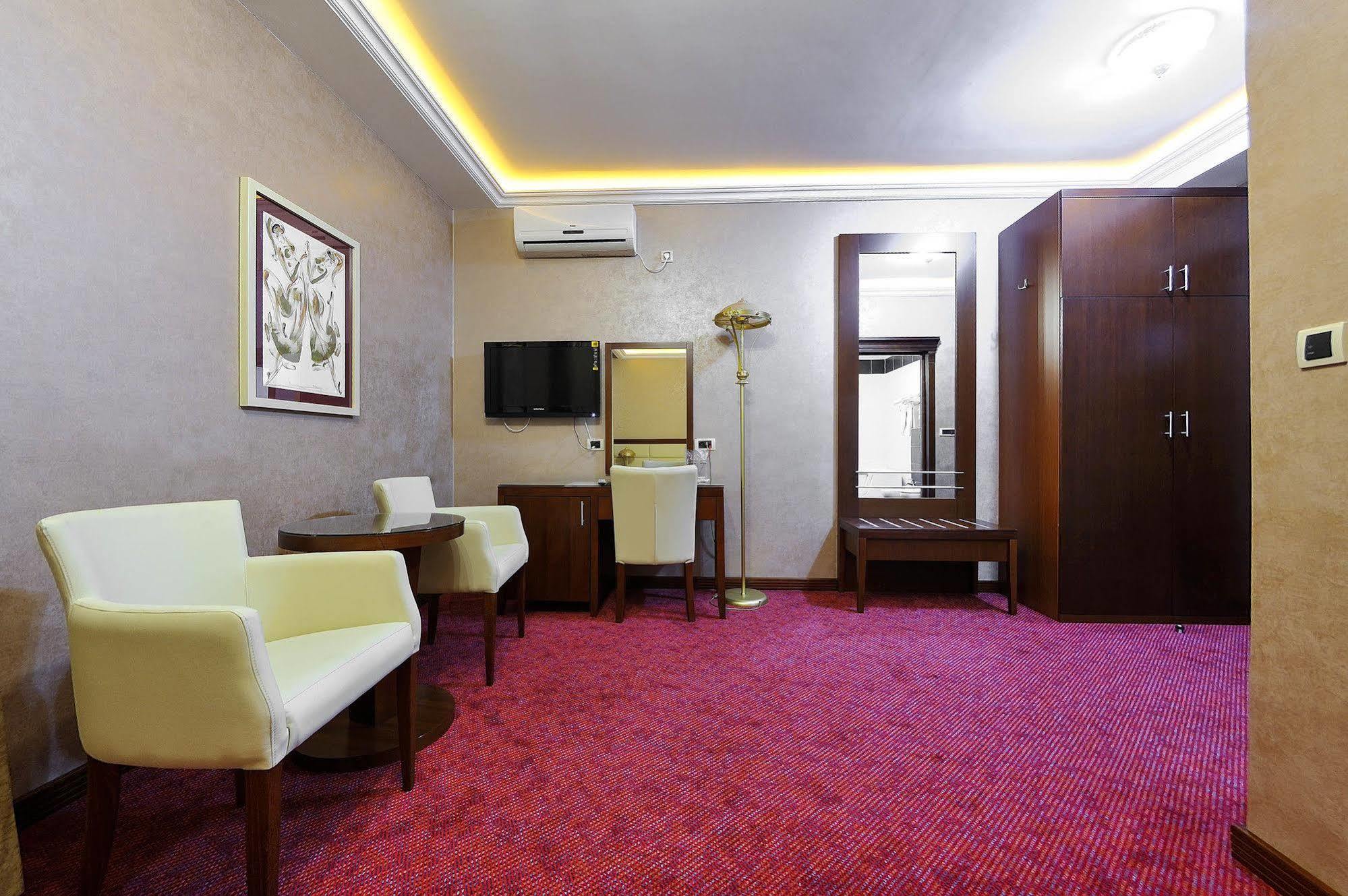 Hotel Sucevic Garni Belgrad Exteriör bild
